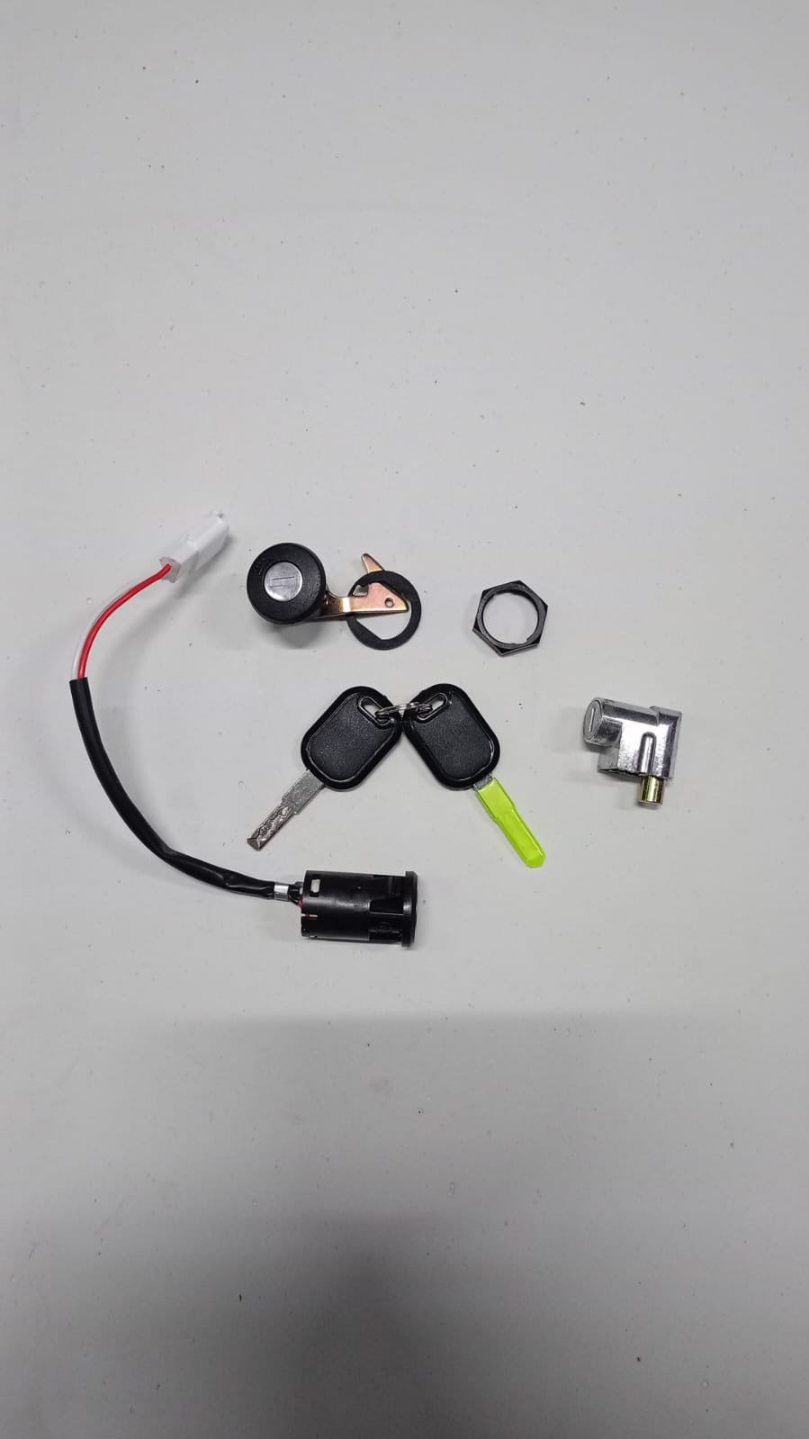 3M411-5015A-00-1.jpg APM2 KONTAK VE KİLİT SET - Görsel 1