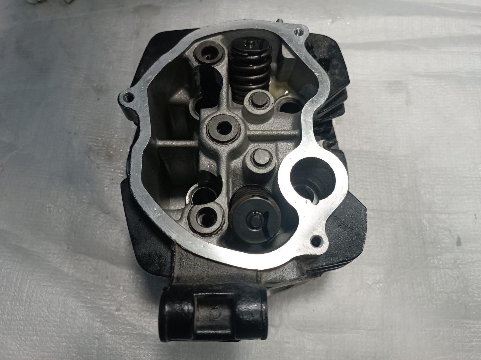8H988-1101A-00.jpg RT3 SİLİNDİR KAFASI KOMPLE (125CC) - Görsel 1